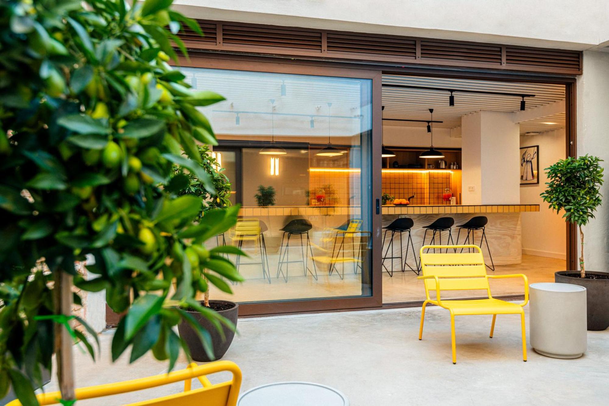 Colo Colo Hostel Valencia Eksteriør bilde