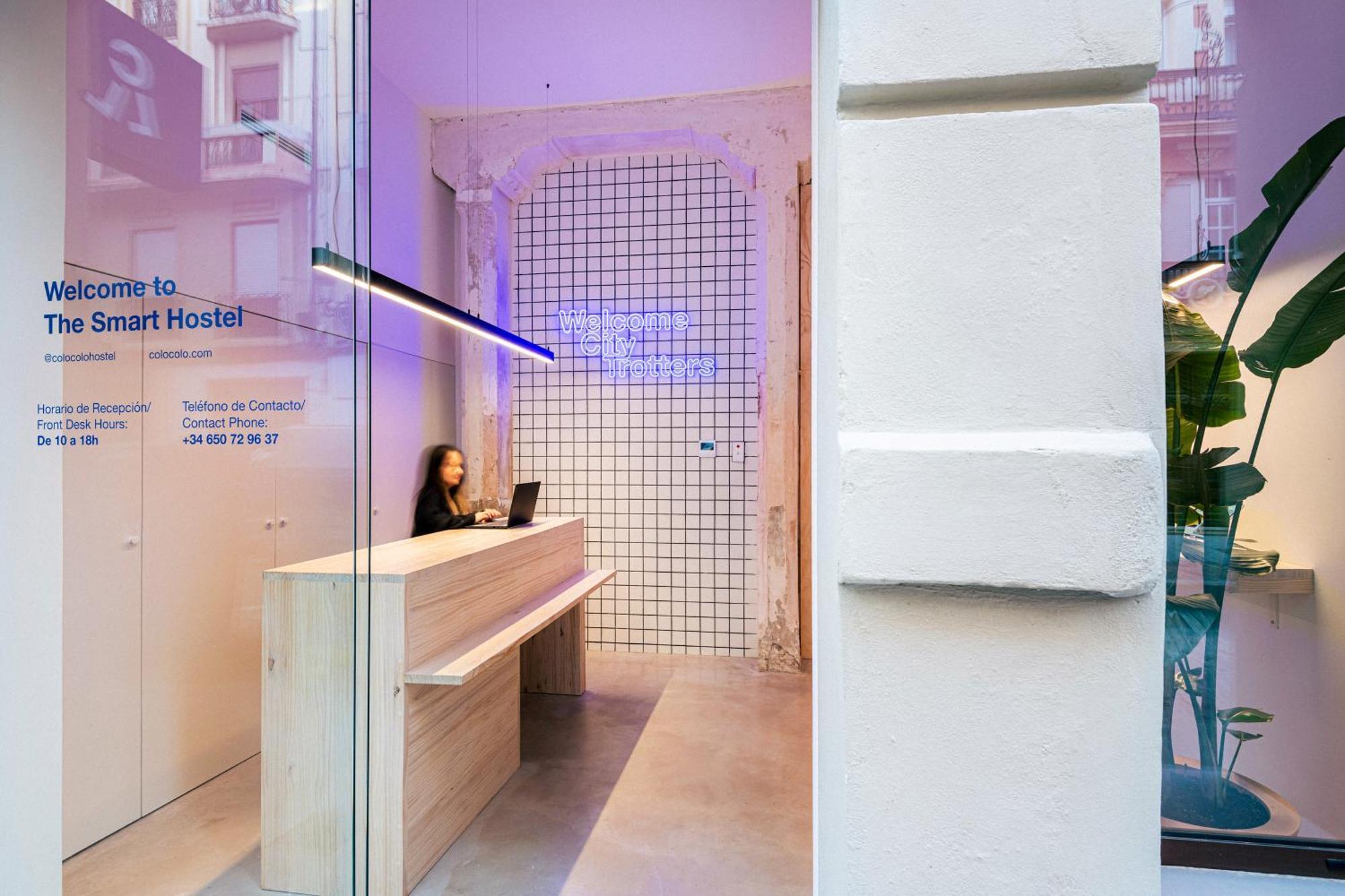 Colo Colo Hostel Valencia Eksteriør bilde